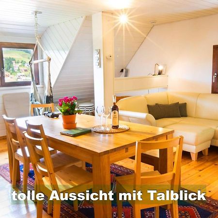 Wohlfuehl-Ferienwohnung 80 Qm, 8 Personen, Aussicht & Heimkino Todtnau Extérieur photo