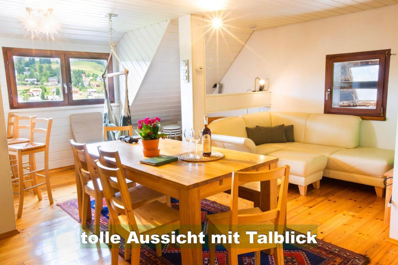 Wohlfuehl-Ferienwohnung 80 Qm, 8 Personen, Aussicht & Heimkino Todtnau Extérieur photo